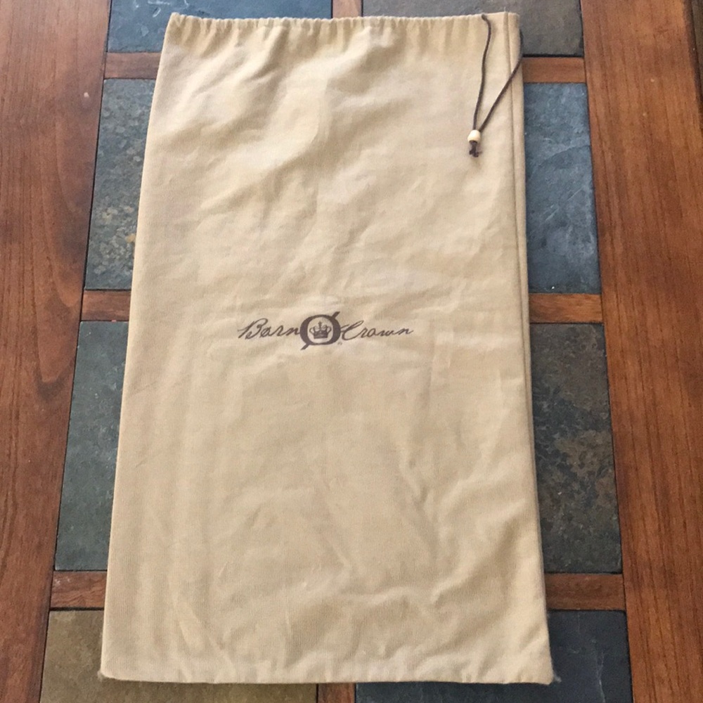 Dust bag/Born Crown